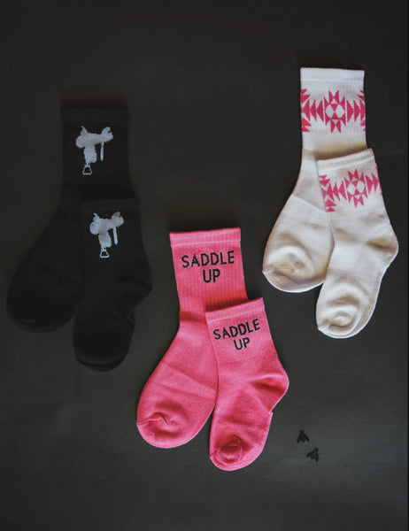 Sock ‘Em Silly * SADDLE POP